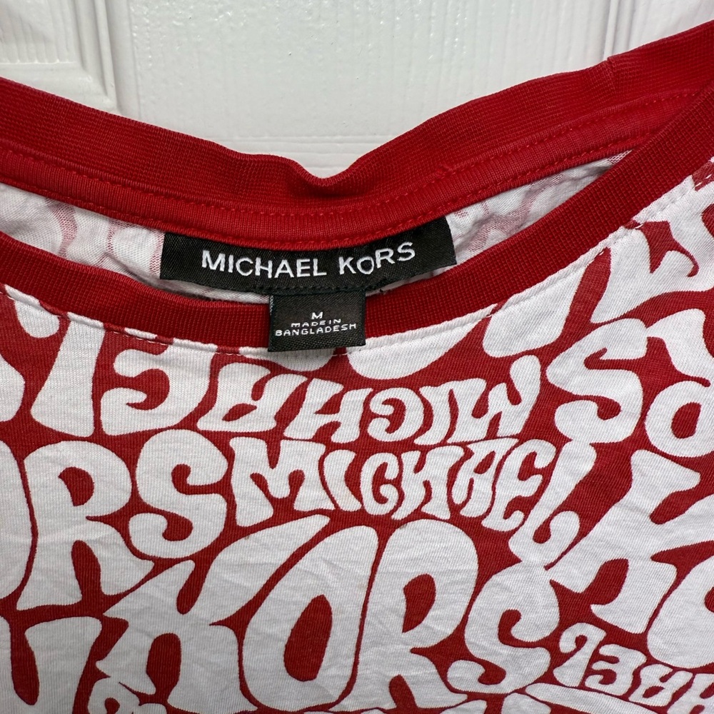 Michael Kors Red White Allover Logo Graphic Tee Women’s Size Medium - Picture 2 of 3